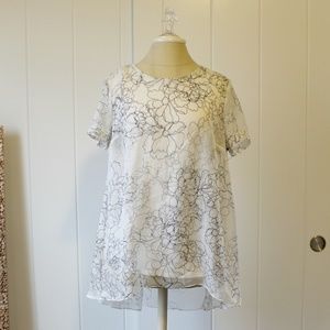 Vince Camuto Floral Black White Flowy Chiffon Top